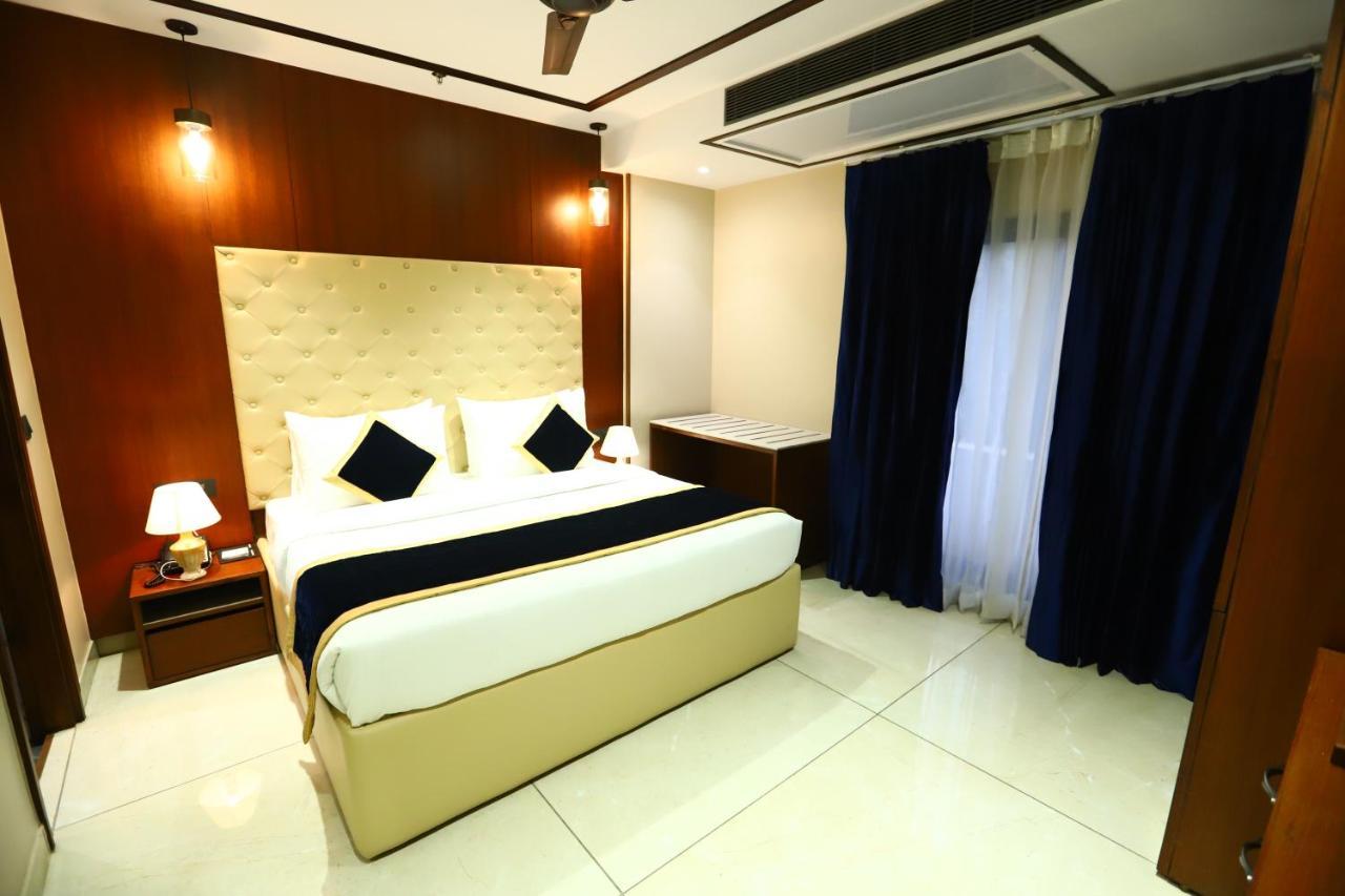 Sanca International Hotel In Patel Nagar Delhi New Delhi Bagian luar foto