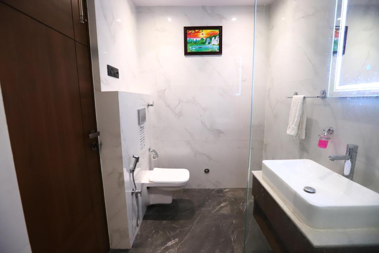 Sanca International Hotel In Patel Nagar Delhi New Delhi Bagian luar foto