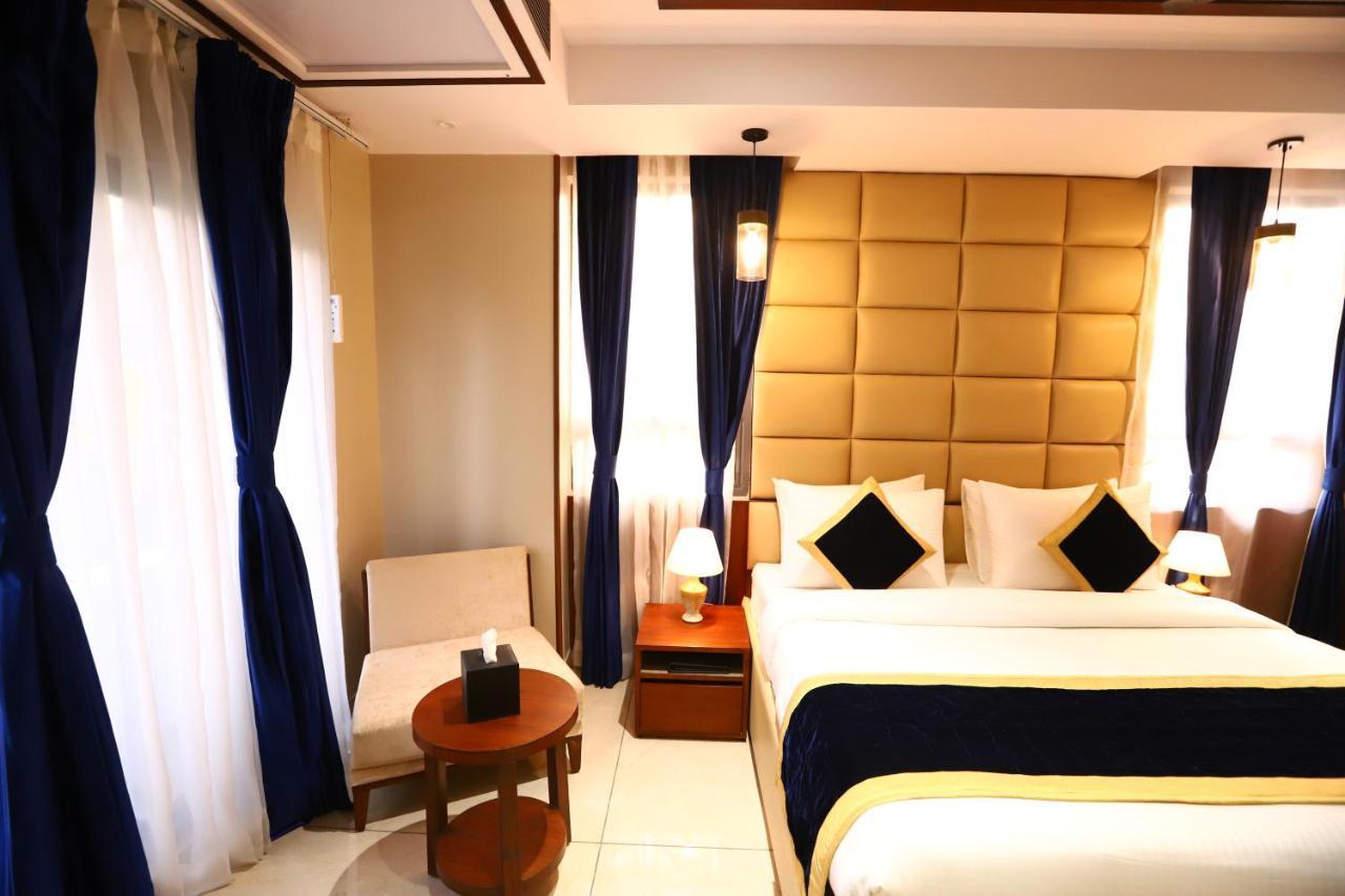 Sanca International Hotel In Patel Nagar Delhi New Delhi Bagian luar foto