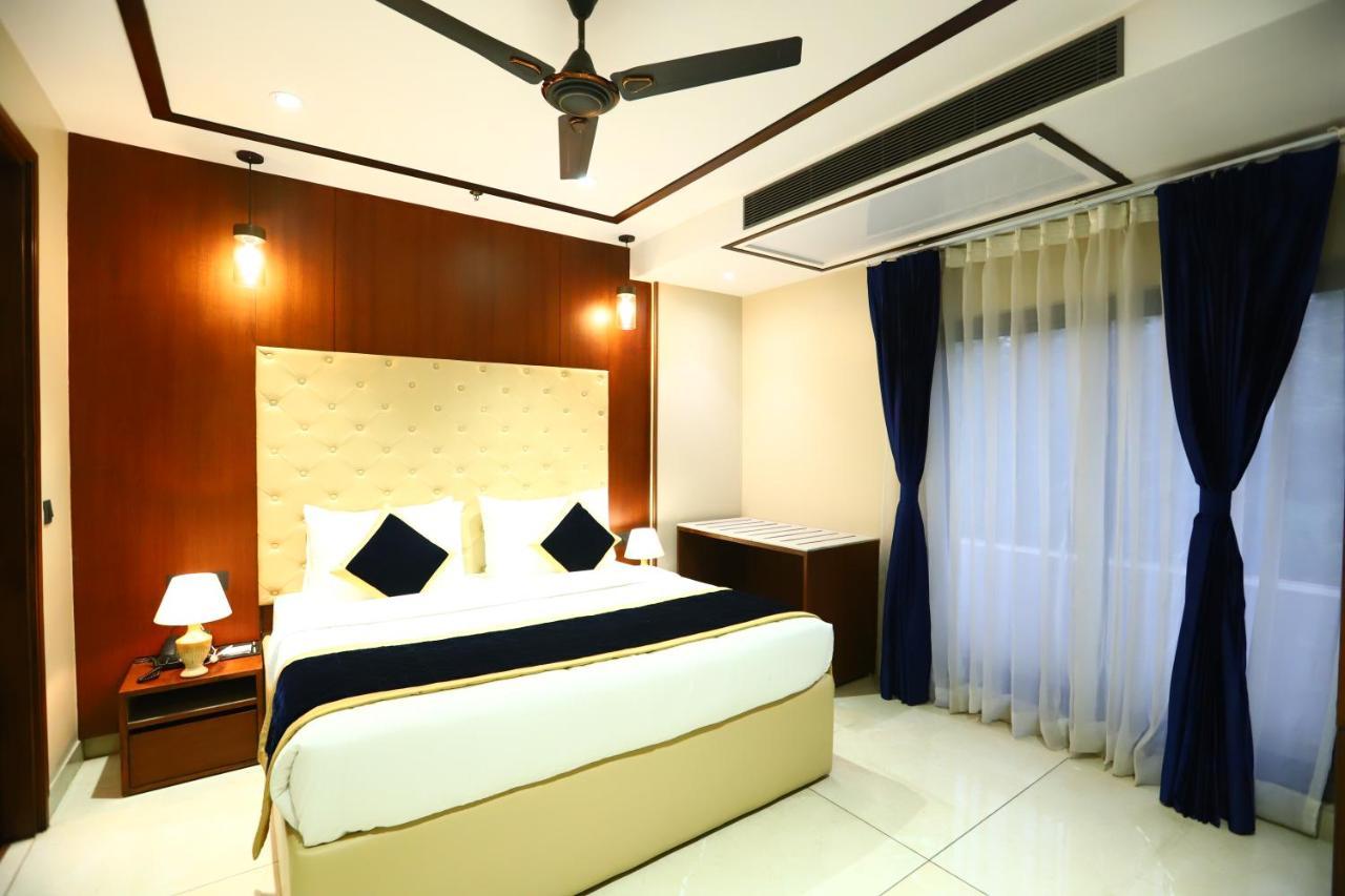 Sanca International Hotel In Patel Nagar Delhi New Delhi Bagian luar foto