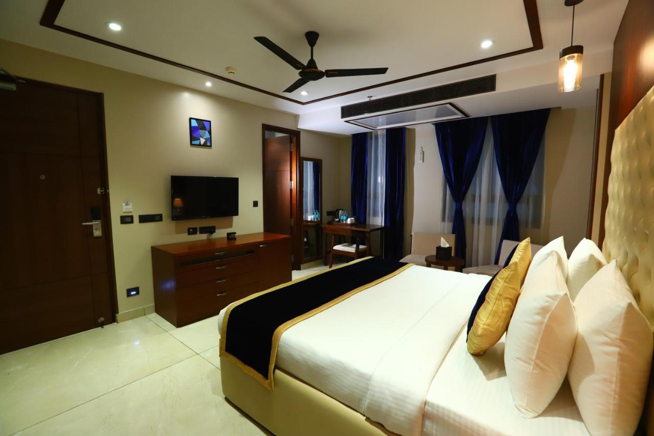 Sanca International Hotel In Patel Nagar Delhi New Delhi Bagian luar foto