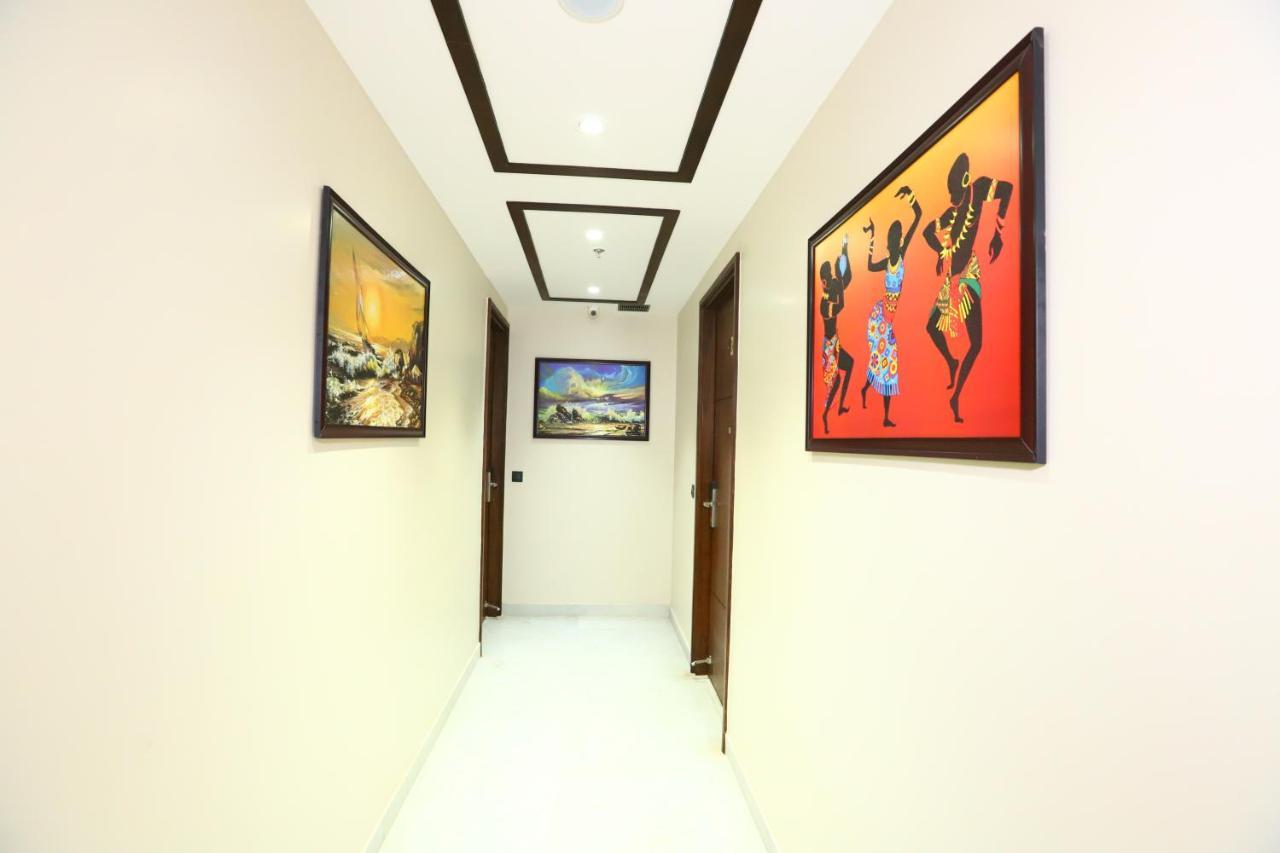 Sanca International Hotel In Patel Nagar Delhi New Delhi Bagian luar foto