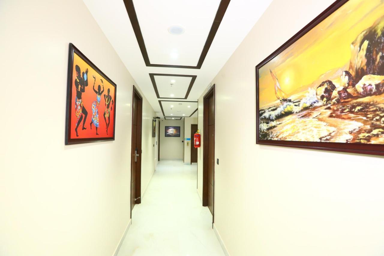 Sanca International Hotel In Patel Nagar Delhi New Delhi Bagian luar foto